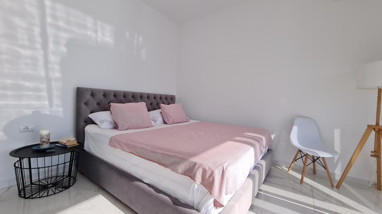 Apartament Rocknest Sea View Penthouse Saranda Zewnętrze zdjęcie